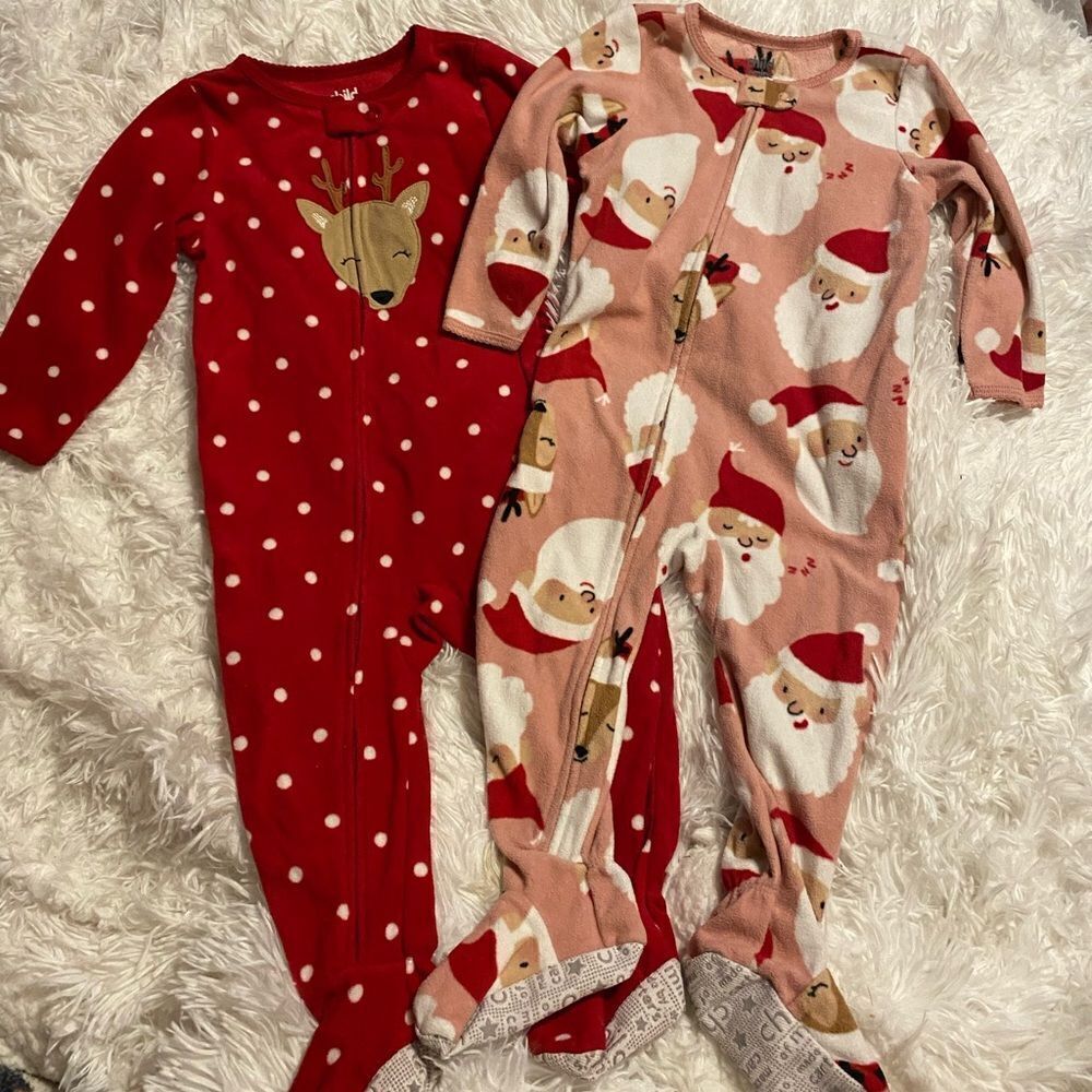 (2) Carter’s 18M Christmas Fleece Footies